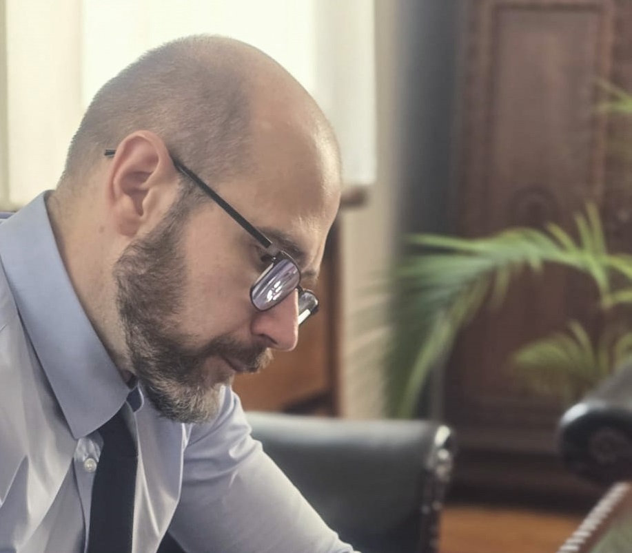 Министерството на правосъдието разследва зам.-директор на ГДО след журналистически разкрития